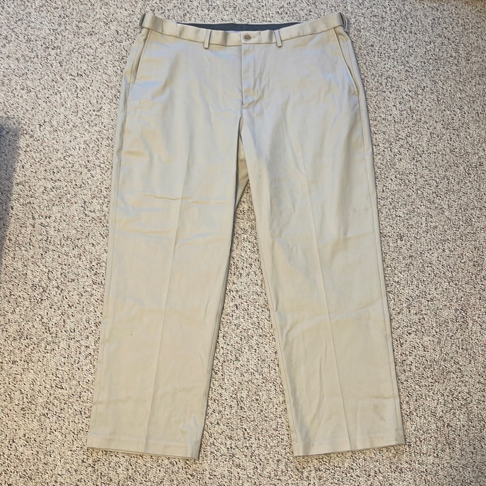 Haggar flat front khaki dress pants. Mens 42 x 30